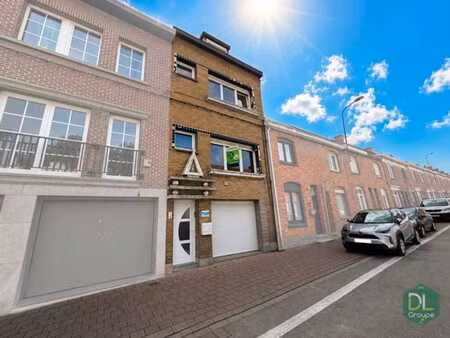 maison bel-étage rénovée avec 3 chambres  jardin s-o ! top p