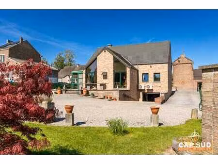 villa 4 façades de plain-pied + garage  cave  grenier