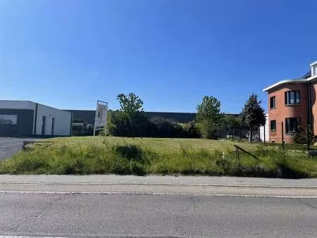 bouwgrond voor open bebouwing met west oriëntatie