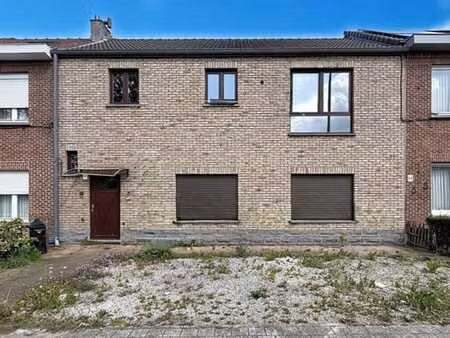 spacieuse et lumiineuse maison avec double espace de vie