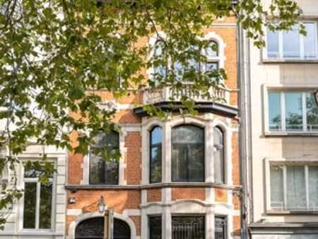 rare et elegant hotel de maitre 700m² de 1920