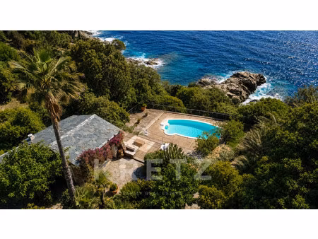 villa de luxe à vendre à brando