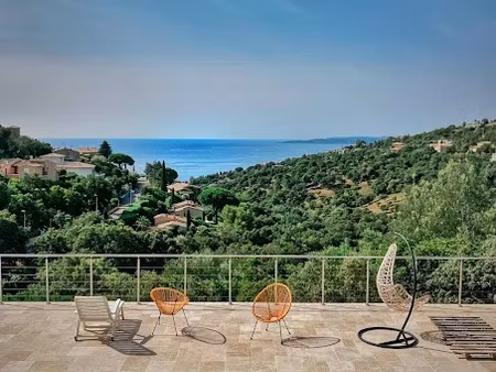 vente villa 5 pièces 175 m² à les issambres (83380)  1 445 000 €