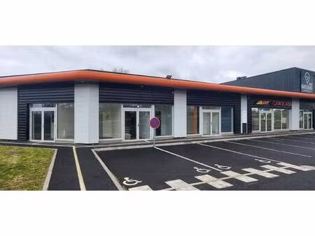 local commercial à vendre