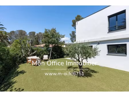 vente maison 4 pièces 110 m² à saint-raphael (83700)  670 000 €