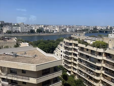 appartement de luxe à louer dans le quartier hôtel de ville-planchette