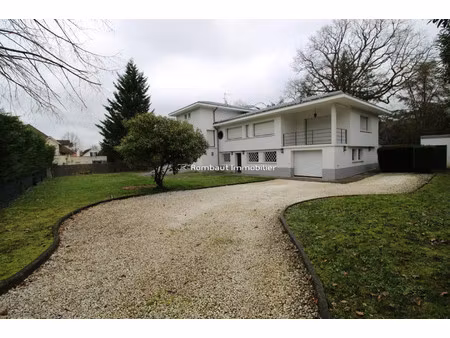 maison de luxe à louer dans le quartier la châtaigneraie-la feuillaume sud