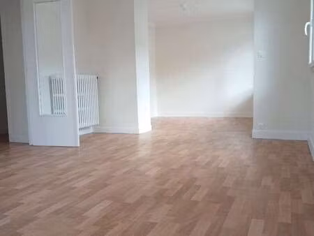 location appartement 3 pièces à caen st-jean (14000) : à louer 3 pièces / 78m² caen st-jea