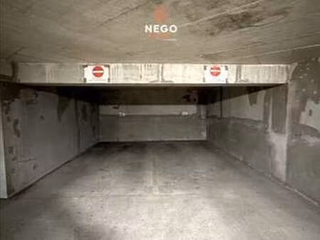 vente garage et parking à angers centre (49000) : à vendre / 13m² angers centre