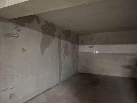 vente garage et parking à angers centre (49000) : à vendre / 25m² angers centre