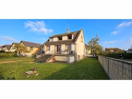 maison de 134m2 emplacement premium à 200m de la plage et du centre ville.