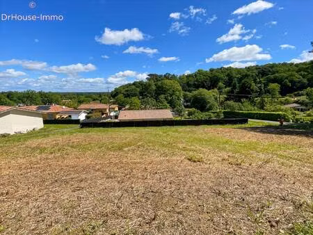 terrain constructible viabilisé à vendre