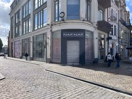 local commercial à louer