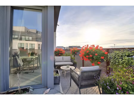 à vendre : appartement 4 pièces avec vue sur la tour eiffel à saint denis