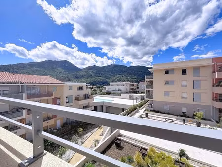 appartement 3 pièces avec terrasse et garage à saint martin du var