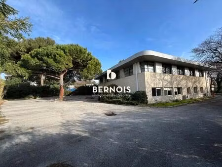 location bureaux 800 m²
