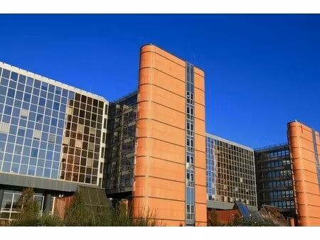 location bureaux 1 860 m²