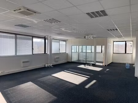 location local d’activités combs-la-ville 77380 3299m²