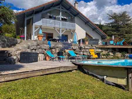 maison individuelle au calme absolu  totalisant 150m2 habita