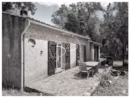 entre lorgues et le thoronet   maisonnette 2 chambres au bord de la riviere