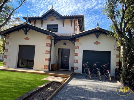 belle villa neuve de 160 m² avec piscine à quelques pas du bassin