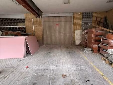entrepôt de 500 m2 à vendre à koekelberg