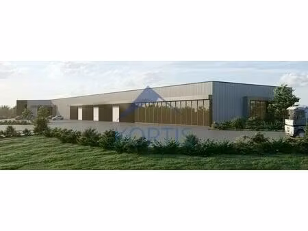 vente local d'activités 700 m² à 2 700 m²