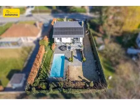 maison 4 façades avec terrasse  jardin & piscine  possibilit