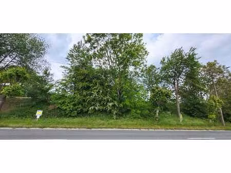 a proximité des facilités & terrain de 10 a et 11 a 89