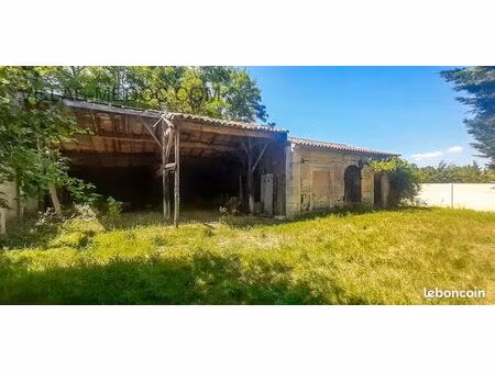 bâtiment 2 pièces 70 m²
