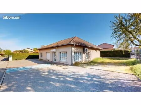 maison 2 pièces 180 m²