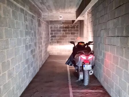 parking moto/velo
