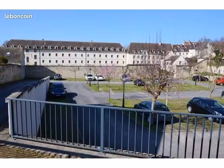 parking centre ville senlis