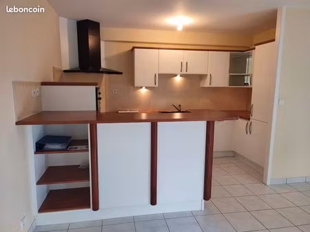 a louer très bel appartement