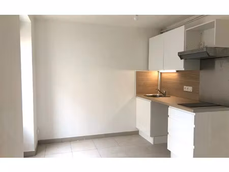 location appartement  m² t-1 à guilherand-granges  480 €