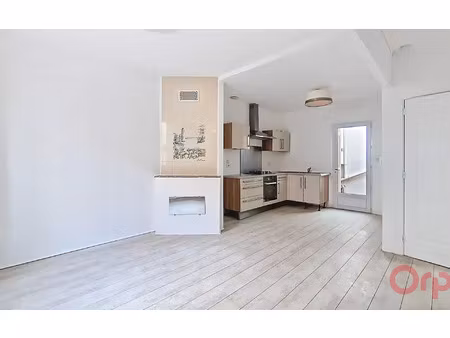 location maison  m² t-3 à perpignan  721 €