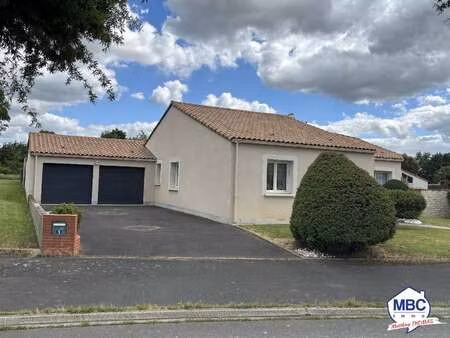 vente maison à saint-macaire-en-mauges (49450) : à vendre / 114m² saint-macaire-en-mauges