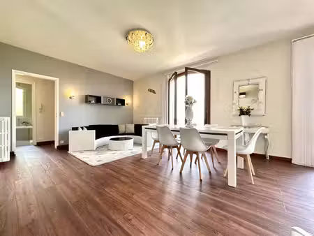 vente : maison f8 (220m ²) à chateaugay avec terrain