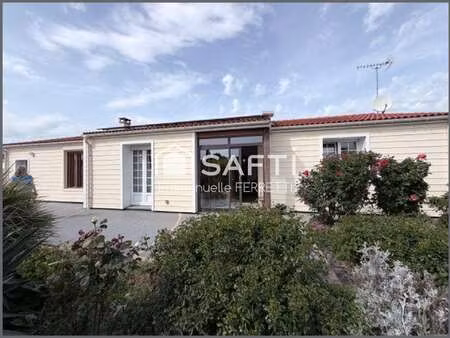vente maison à saint-hilaire-la-forêt (85440) : à vendre / 100m² saint-hilaire-la-forêt
