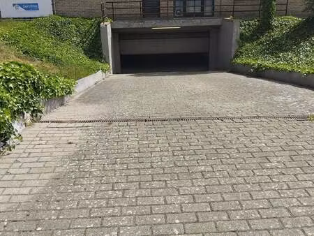 garage à louer à sint-idesbald € 125 (locwd) - era servimo (koksijde) | zimmo