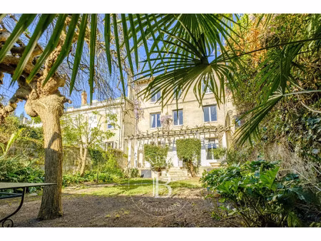 maison de luxe à vendre dans le quartier caudéran-barrière judaïque