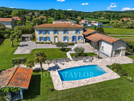maison de luxe à vendre dans le quartier nord est