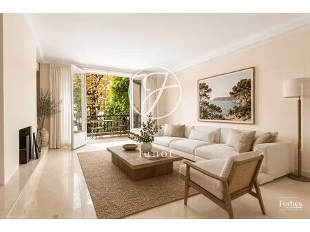 paris 16e - la muette - hôtel particulier - 9 pièces - 312 88m² carrez - 5 chambres et un 