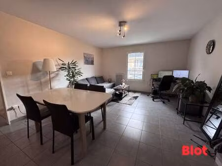 location appartement 2 pièces à châteaugiron (35410) : à louer 2 pièces / 46m² châteaugiro