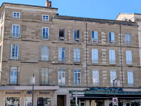 appartement bourg de peage 78.45 m2 avec cave et garage.