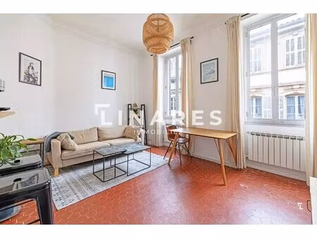 le palier privé - appartement t2 de 50m2 - 13006 marseille