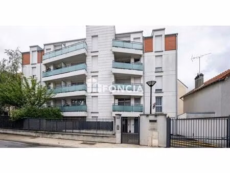 appartement en centre-ville avec balcon de 4m2 orienté sud-ouest