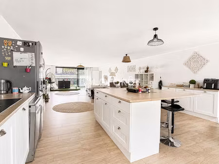 appartement saintes 5 pièces 190 m2