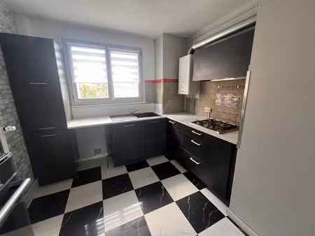 location appartement 3 pièces 70 m² à tarare (69170)