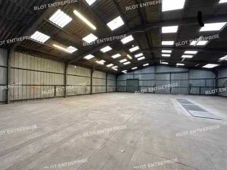 vente local d'activités 600 m²